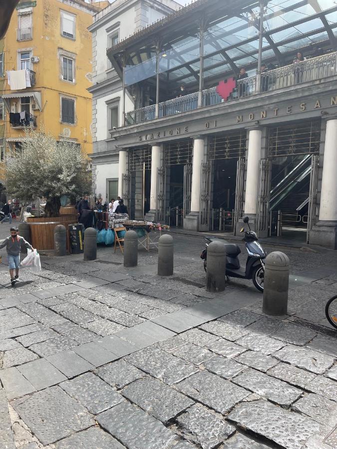 Napule E ... Hotell Neapel Exteriör bild